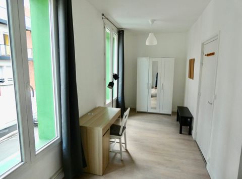 Chambre Cargo - Espace de travail et rangements